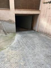 Alquiler Parking coche  Francesc macia. Plaza de parking en venta o alquiler