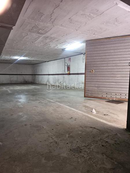 Foto 19bb7372-ef0f-4a22-80e5-92fa8ad35d25. Parking voiture dans Nucli Urbà Esparreguera