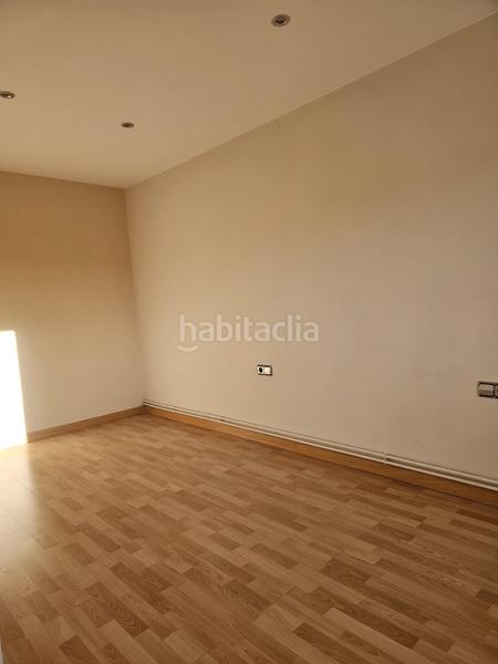 Foto 4a70d89f-c705-427e-84cf-682b6fc39bde. Pis a Nucli Urbà Esparreguera