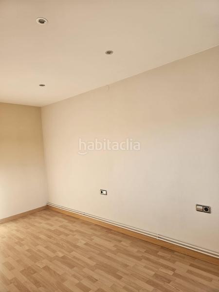 Foto 84056eea-4afa-416b-93c0-c4a9b42daa21. Pis a Nucli Urbà Esparreguera