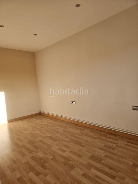 Foto ccf18de9-ba61-4f7d-ae61-acb1dadd77cf. Pis a Nucli Urbà Esparreguera
