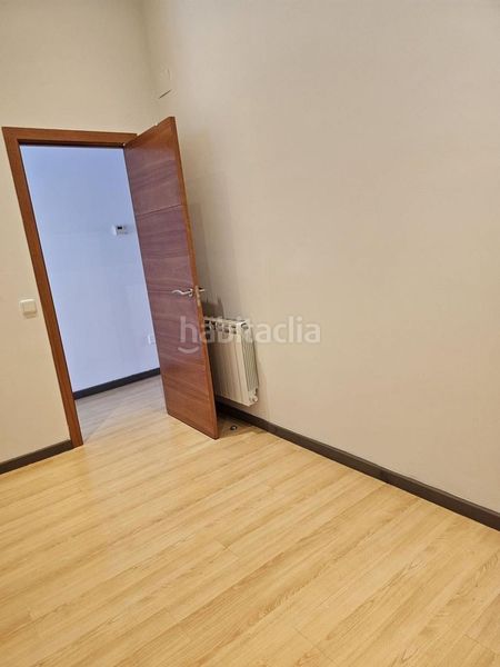 Foto 09ba2bf6-7ca5-428b-8f4b-b77743b26c37. Chalet en Nucli Urbà Esparreguera