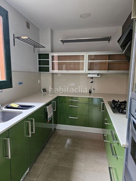 Foto 9a4f52b3-b3d8-4b78-9e7e-eede683e268f. Chalet en Nucli Urbà Esparreguera