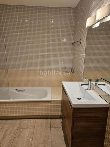 Foto d4ae4e8d-2788-481c-b8b3-276b5defb9e6. Chalet en Nucli Urbà Esparreguera