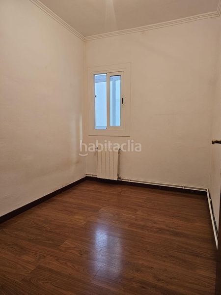 Foto ea836986-44a0-43b0-866d-1d023012e3f5. Pis a Nucli Urbà Esparreguera
