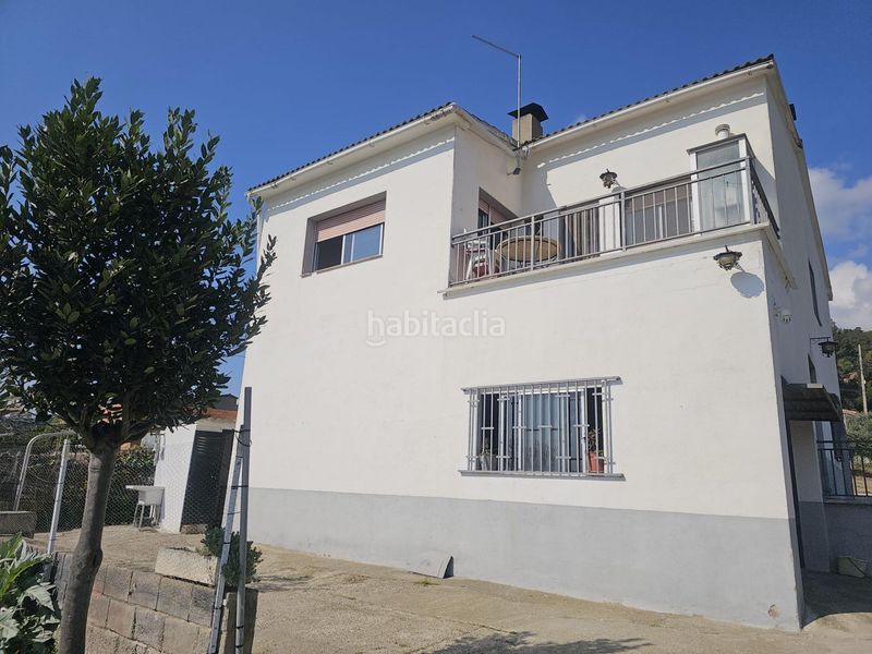 Foto 78b4492b-7569-4888-b247-a82c62e10e97. Casa amb aparcament piscina a Can Vinyals Esparreguera