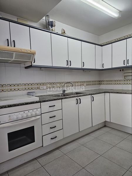 Foto ccef226b-3dd4-40e1-abbd-20db55434e27. Pis amb aparcament a Nucli Urbà Esparreguera