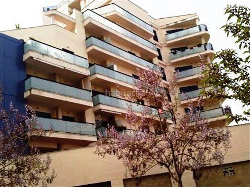 Foto 8bad9651-f889-4e2c-bca8-6a3cc6d0b5f8. Autoparkplatz in Sant Pau Valencia