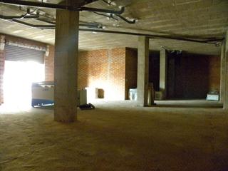Lloguer Local Comercial a Carrer amics del corpus 1t. Local en alquiler junto al nou mestalla