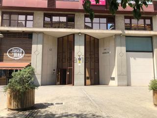 Aparcament cotxe a Avinguda de les corts valencianes 41. Plaza de garaje en venta