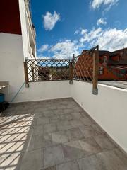 Appartement à Calle vicente mascarós 45. Piso en siete aguas