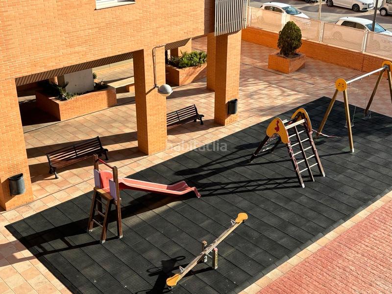 Foto 585184b1-332d-4a2c-aa75-f8ac13d336b2. Autoparkplatz in avinguda del mestre rodrigo 105 in Valencia