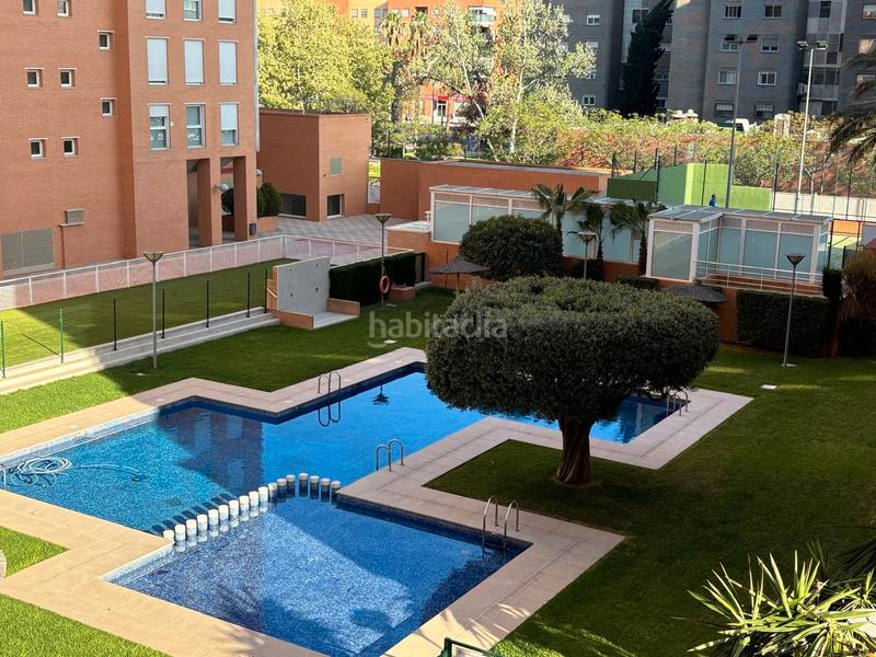 Foto 6591cd88-6392-4b7b-ac8e-d9ff5b6ce38c. Autoparkplatz in avinguda del mestre rodrigo 105 in Valencia