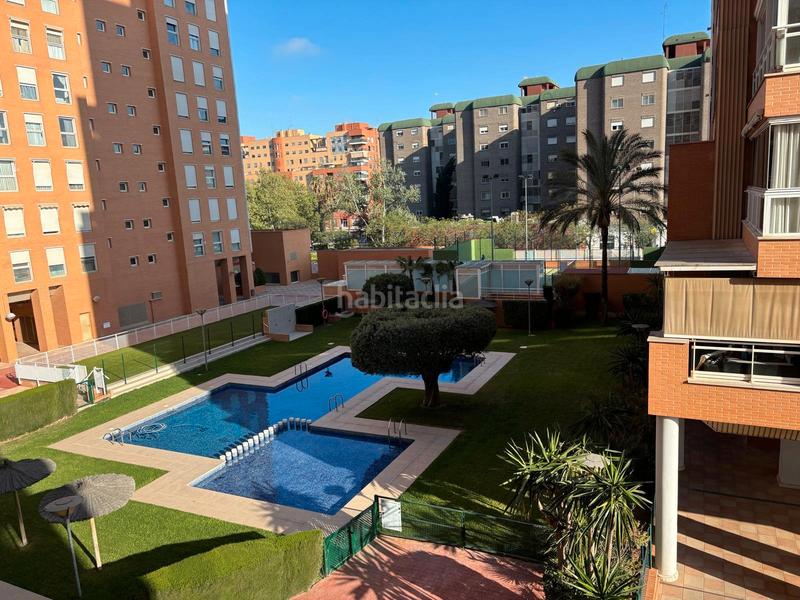 Foto 9a2bd2f0-a536-4d75-ab7e-5b5a1ef24a06. Autoparkplatz in avinguda del mestre rodrigo 105 in Valencia