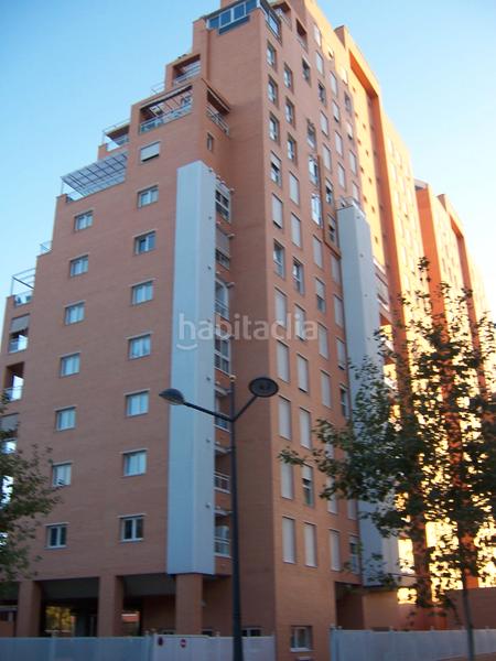 Foto d4272b06-b6f5-4bd1-8e2e-d52945e745d9. Autoparkplatz in avinguda del mestre rodrigo 105 in Valencia