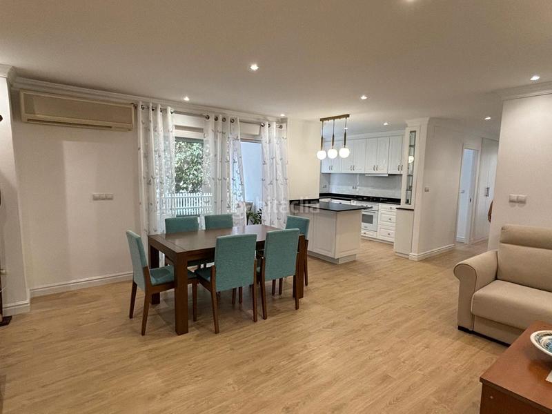 Foto efa5635e-d98c-42e0-8da3-3665878e4916. Location appartement dans carrer del palància 1 dans Valencia