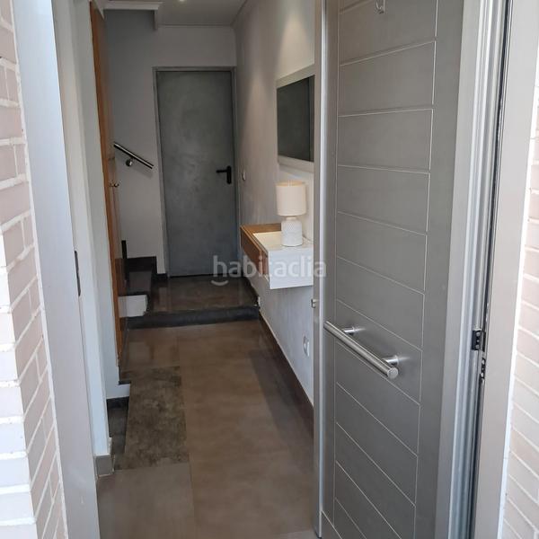 Foto 4e709650-baed-4d36-b25f-4e424d9a8903. Casa adossada amb calefacció aparcament a Nuevo Centro Sagunt