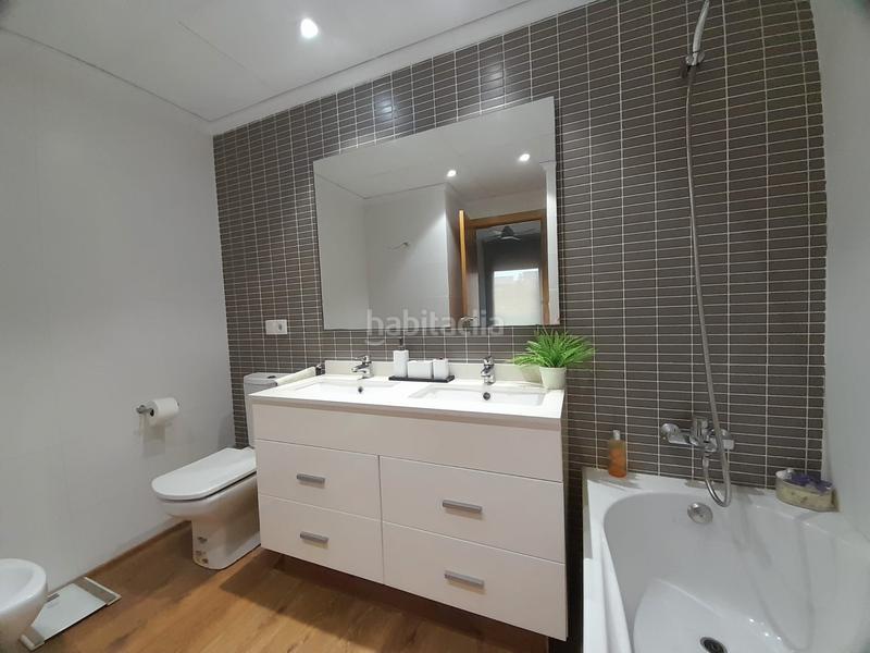 Foto 812b064f-a391-4614-9efe-7b1f2aca727d. Casa adossada amb calefacció aparcament a Nuevo Centro Sagunt