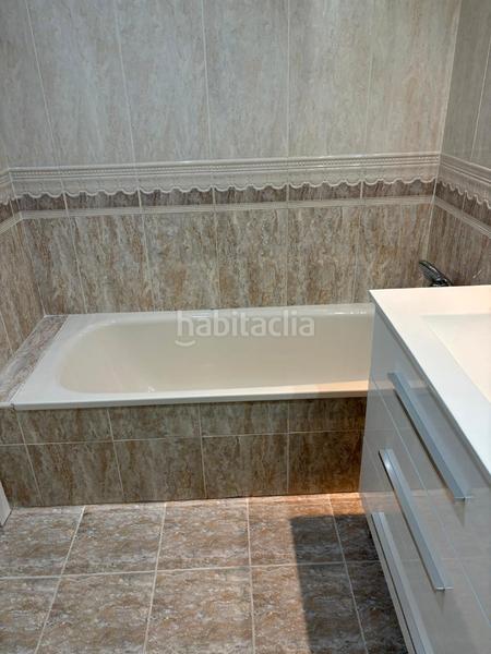 Foto a26d6d0c-fd72-4bc3-bc6c-f5f6ccfe4c4c. Alquiler piso en carrer de francesc llosa i viguer 42 piso en alquiler en nou campanar en Valencia