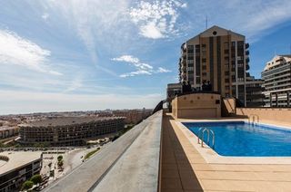 Etagenwohnung in Sant Pau. Piso en cortes valencianas