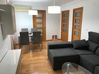 Miete Etagenwohnung in Carrer de pere cabanes 56