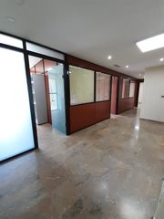 Rent Office space in Avinguda de les corts valencianes 1. Oficina en alquiler en cortes valencianas