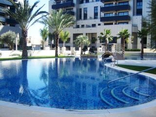 Rent Flat in Avinguda de les corts valencianes 26