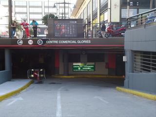 Car parking in Carrer de la Llacuna 161