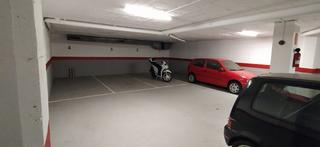 Parking voiture à Carrer de l'avenir 22. Plaza parquing en venta