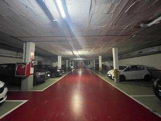 Aparcament cotxe  Carrer de monturiol. En venta