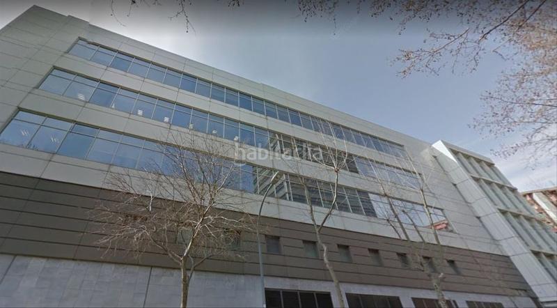 Foto b84cc905-6c64-4d04-9ba3-67417f07d050. Alquiler oficina exclusivo espacio les glories en Barcelona