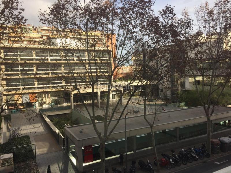 Foto 9dacb16f-5dc5-4f70-ab3c-51f6e9c83797. Miete büro mit heizung parking in Provençals del Poblenou Barcelona