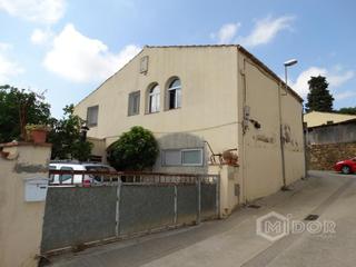 Country house in Poble. Masia para reformar