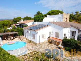 Xalet  Carrer ter. Casa en venta en calonge  (finca verd)