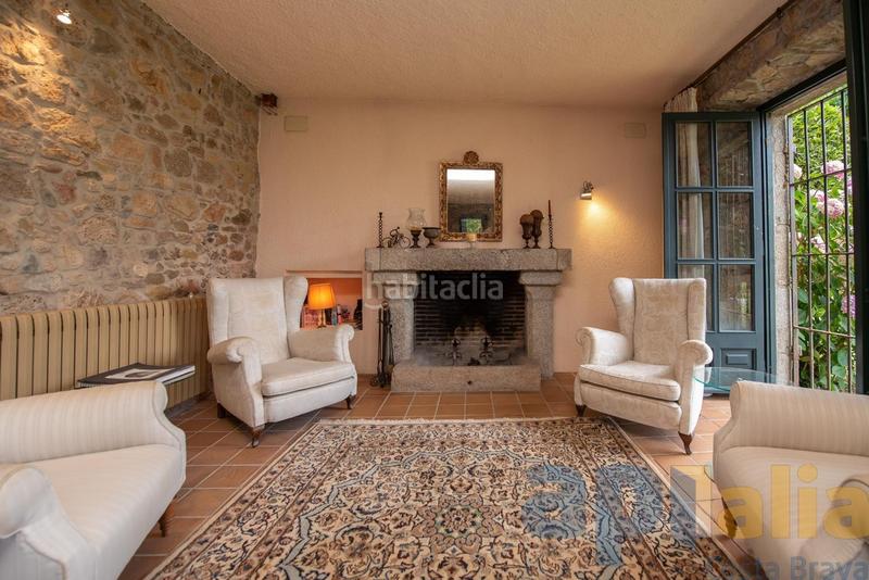 Foto f6cd983c-bab2-4005-ab57-d2823edd2ed1. Mas avec cheminée parking piscine dans Cabanyes-Mas Ambrós-Mas Pallí Calonge