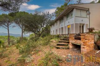 Chalet  Avinguda de l' esglsia. Casa en zona esglesia (santa cristina d'aro)