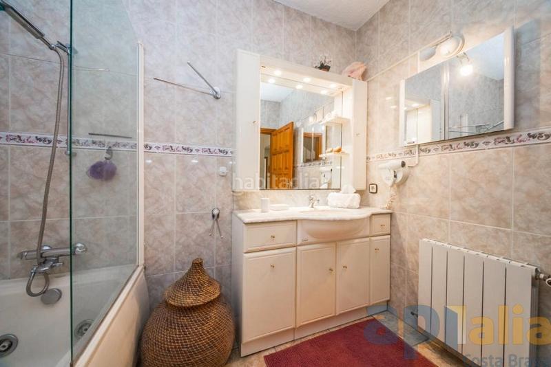 Foto a2da7d74-aa1b-4d93-b122-e5405c2226d3. Chalet casa en vizcondado cabañas () en Cabanyes-Mas Ambrós-Mas Pallí Calonge