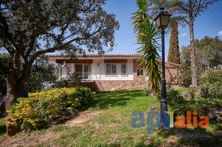 Xalet  Carrer de roques altes. Casa rustica en romanya de la selva (santa cristina d'aro)