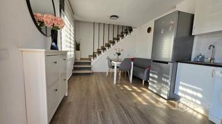 Appartement  Carrer de jaume gras. Local acondicinado como apartamento tipo duplex