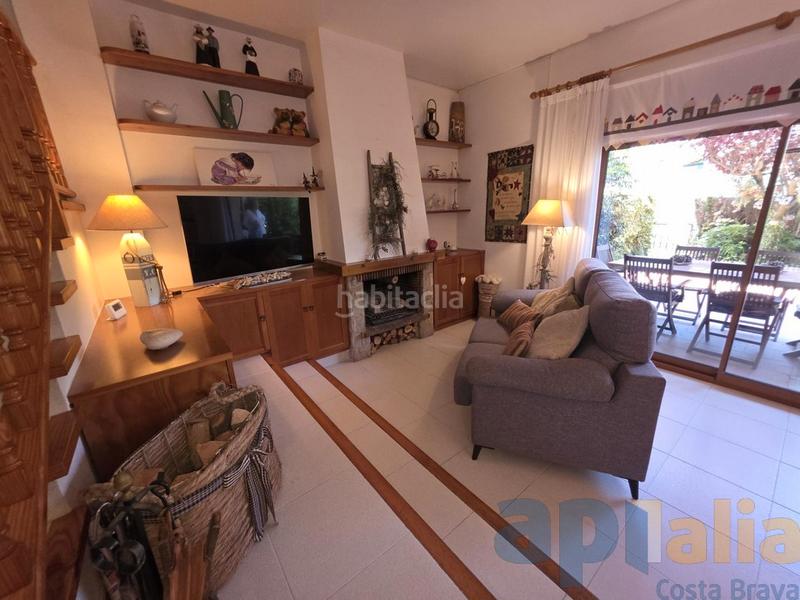 Foto b03ab9f5-357e-49d5-a859-6fd696579774. Casa adossada amb xemeneia calefacció piscina a S´Agaró