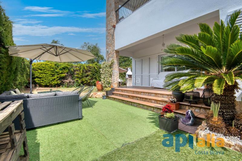 Foto 9dd69514-7825-45f7-be94-4cd887881616. Chalet mit kamin heizung parking pool in Urbanitzacions del Nord Santa Cristina d´Aro