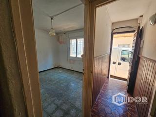 Maison jumelée  Carrer mina del nord. Casa de pueblo a reformar