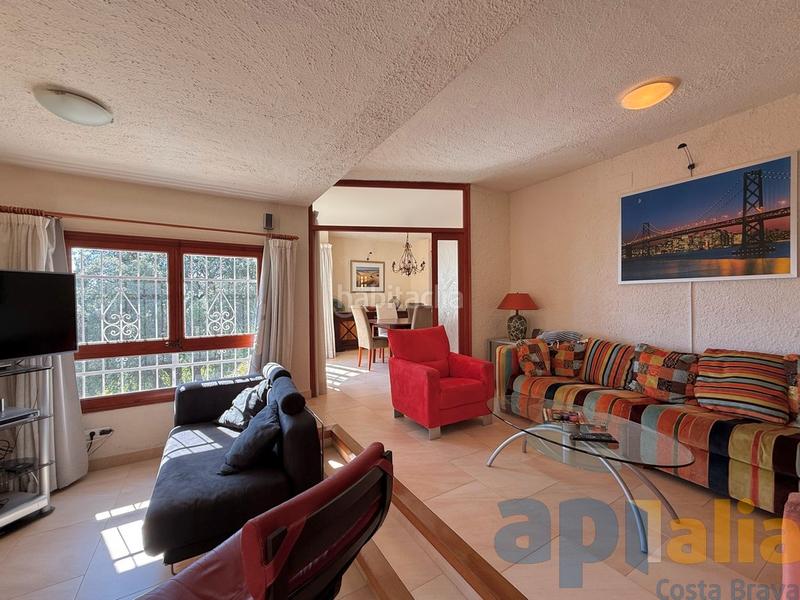 Foto 19c91b1f-8460-4bcf-8424-c64ab598d20e. Xalet amb xemeneia calefacció aparcament piscina a Calonge