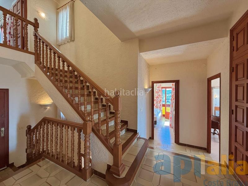 Foto 44d07122-9c36-4fbe-8462-c2eebe778236. Xalet amb xemeneia calefacció aparcament piscina a Calonge