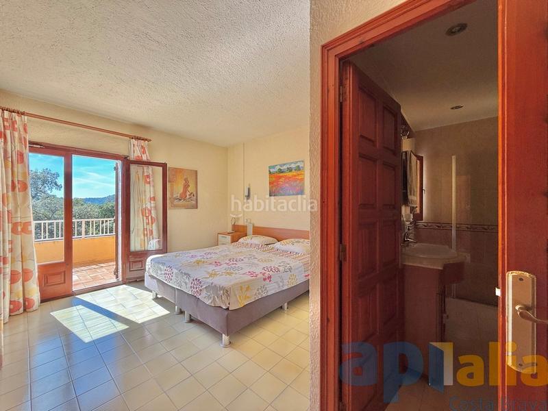 Foto 4dd17ebb-6330-474b-8156-3f9bbac4da31. Xalet amb xemeneia calefacció aparcament piscina a Calonge