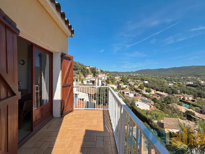 Foto 6dd4aca9-6d32-4954-bee8-1cf487f93145. Xalet amb xemeneia calefacció aparcament piscina a Calonge