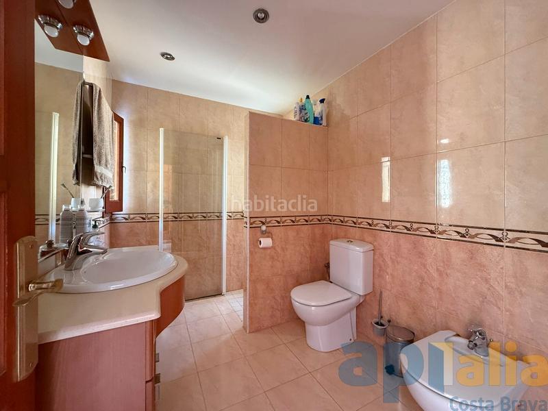 Foto 988dfb02-8597-47dd-94aa-b2578f49bf5c. Xalet amb xemeneia calefacció aparcament piscina a Calonge