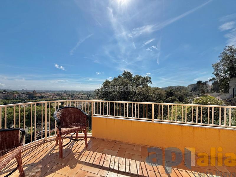 Foto ea39e9ed-4ba3-487f-89cb-26b107404c11. Xalet amb xemeneia calefacció aparcament piscina a Calonge