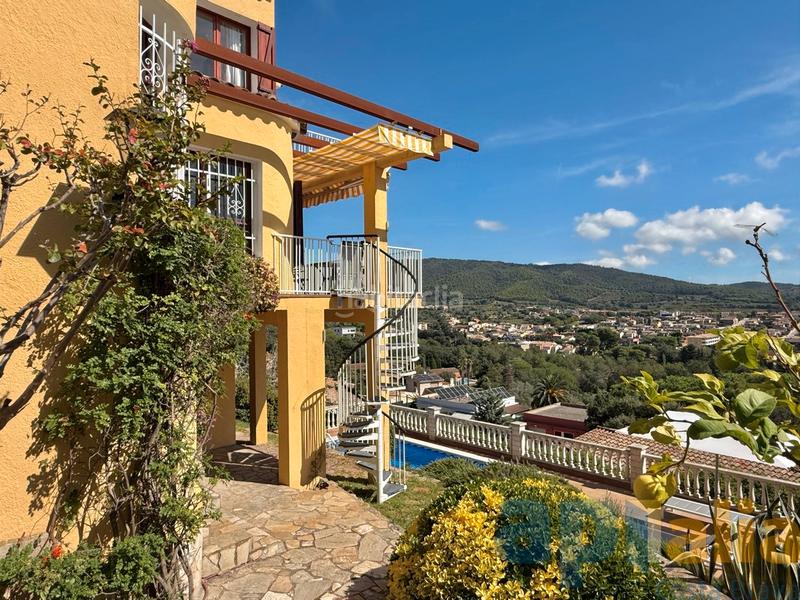 Foto f808c04c-b052-4d63-85ff-bfec85eb02b7. Xalet amb xemeneia calefacció aparcament piscina a Calonge