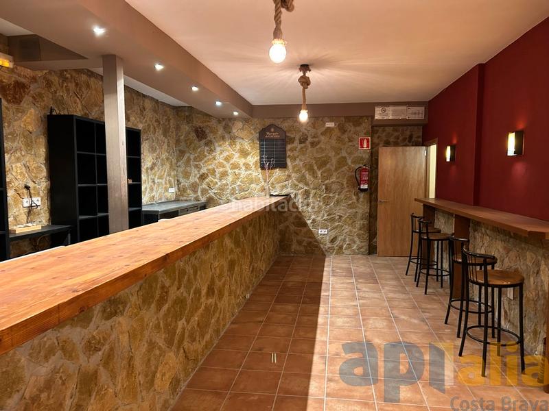 Foto 35ad69ec-b92a-4fab-b187-8fef74dece7c. Casa adossada a carrer d'adrià álvarez 7 a El Pedró Palamós